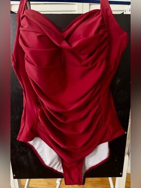 Brand New Ekouaer Ruched Front One-Piece Swimsuit in Deep Wine Red Color Size XL